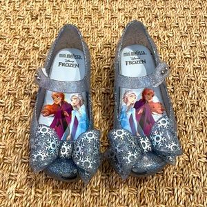 Mini Melissa “Frozen”